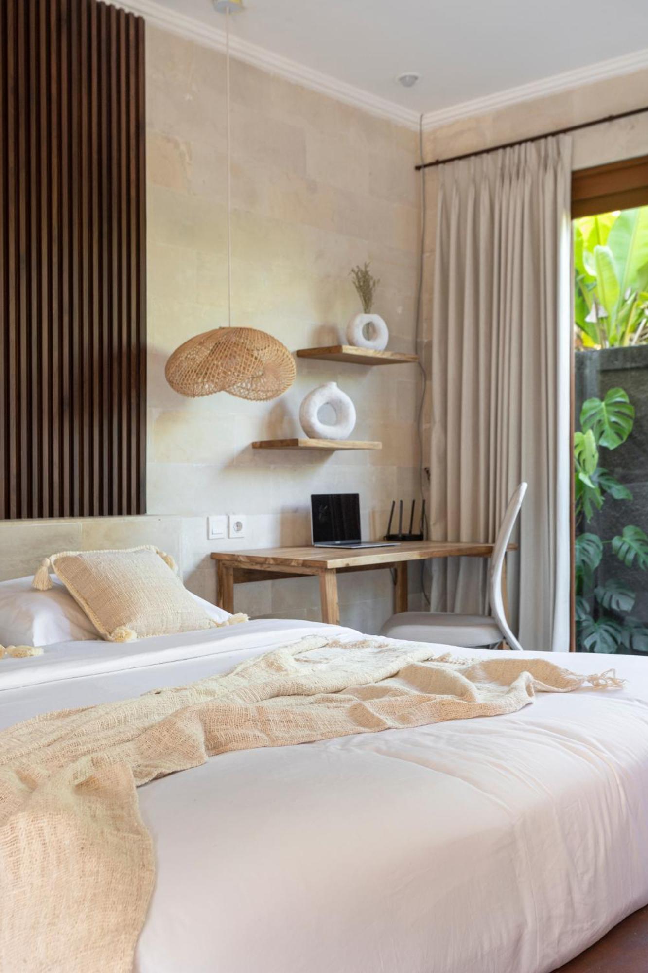 Designer Studio Emy Sanur Luaran gambar